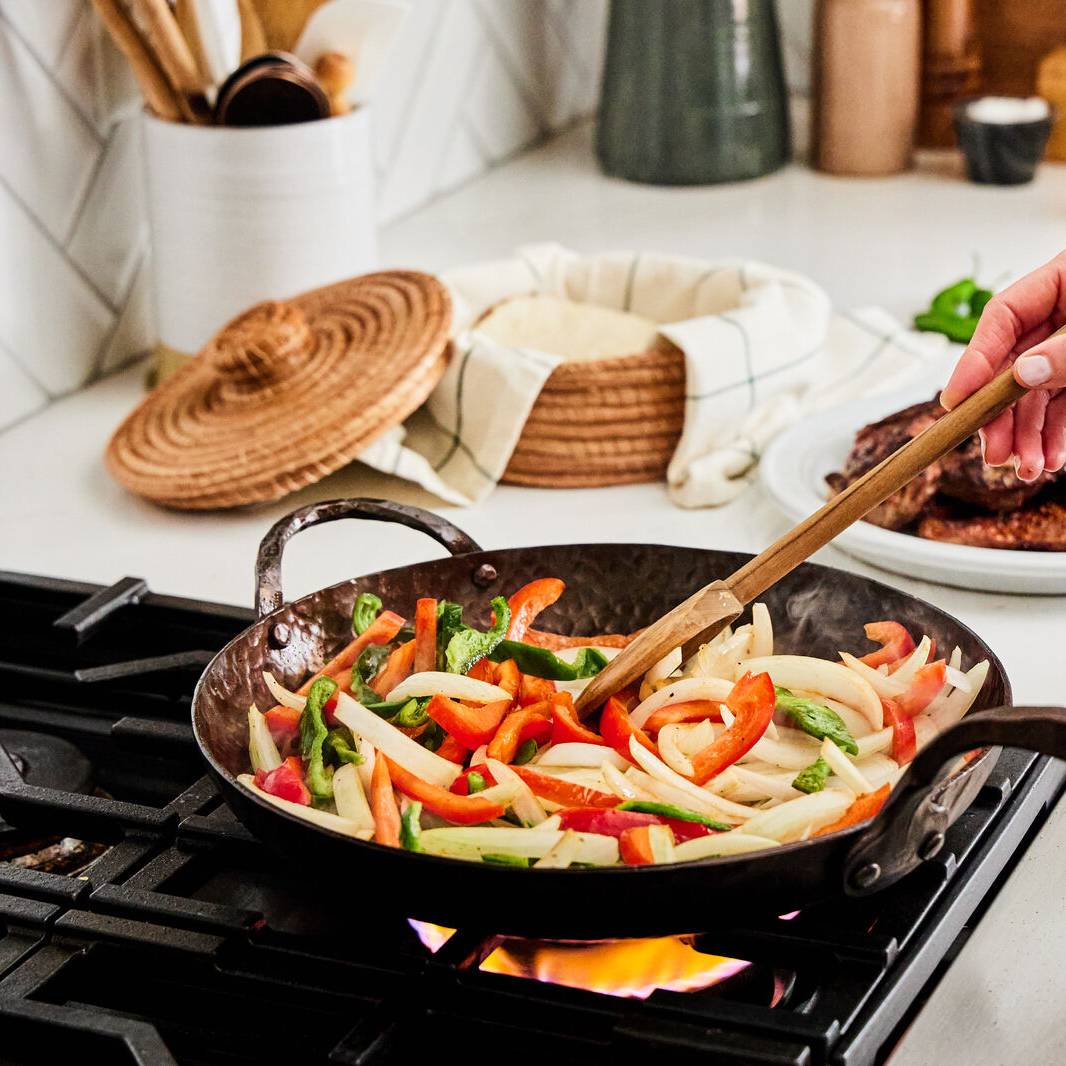 Deep Farmhouse Skillet - Image 2