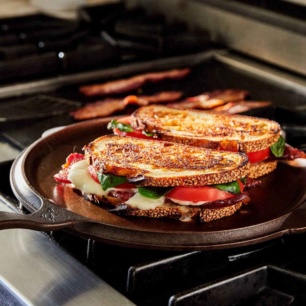 No. 10 Flat Top Griddle - Image 4